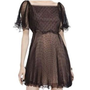BCBGMaxAzria Shalom Cocktail Dress
Black Tulle Polka Dots Size 6